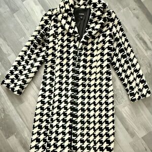 EXPRESS Vintage Houndstooth Coat